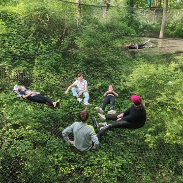 Accrobranche activité extérieure à la MJ